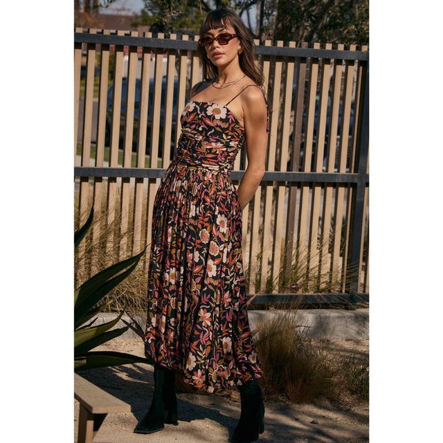 【9/7まで】fig london●Nocturne dress 9/7まで】fig london○Nocturne dress New Arrivals | Eight On Main