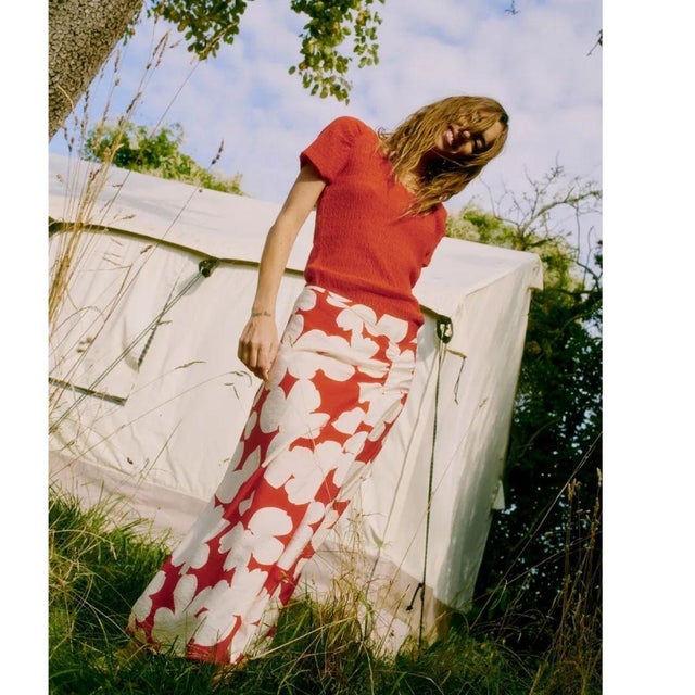 【THE MOZZ】Jet Pintuck Skirt THE MOZZ】Jet Pintuck Skirt 493e169b264b8b51ca19bf7b79460c